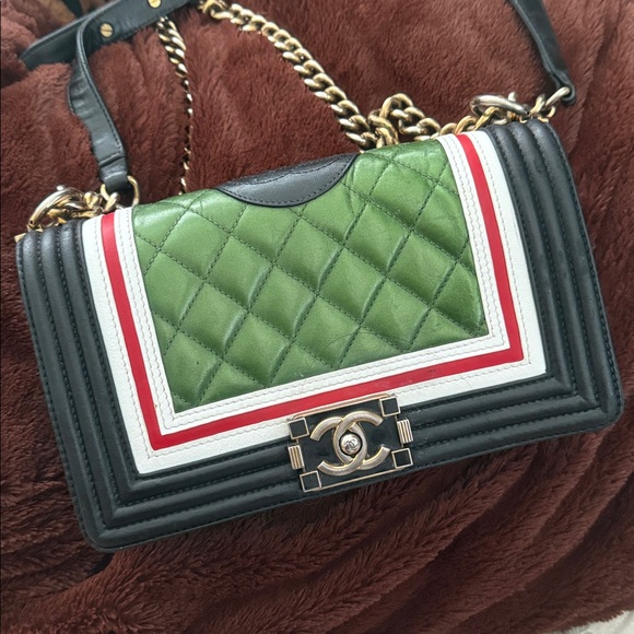 CHANEL BOY BAG - Picture 1 of 9